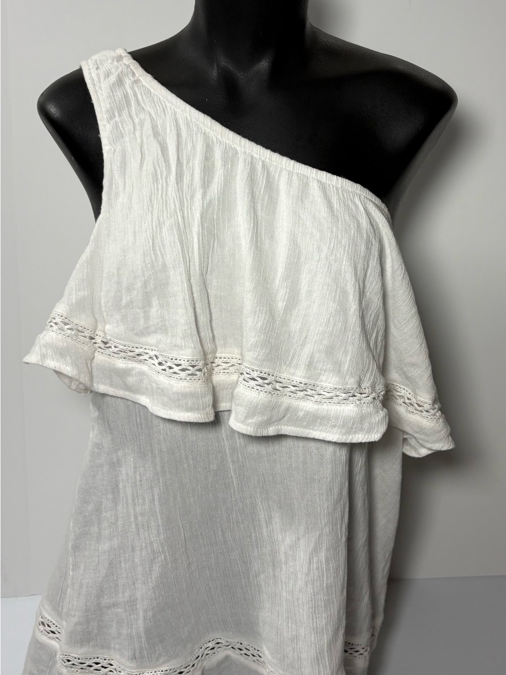 Lucky Brand White One-Shoulder Ruffle Blouse